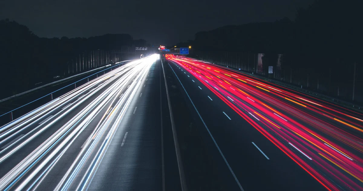 سرعت پایین اینترنت در زمان ترافیک شلوغ برای آپلود فایل